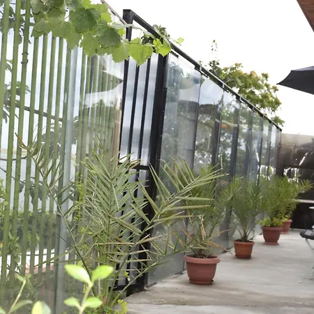 Casa Apusul Soarelui בית הארחה 3*